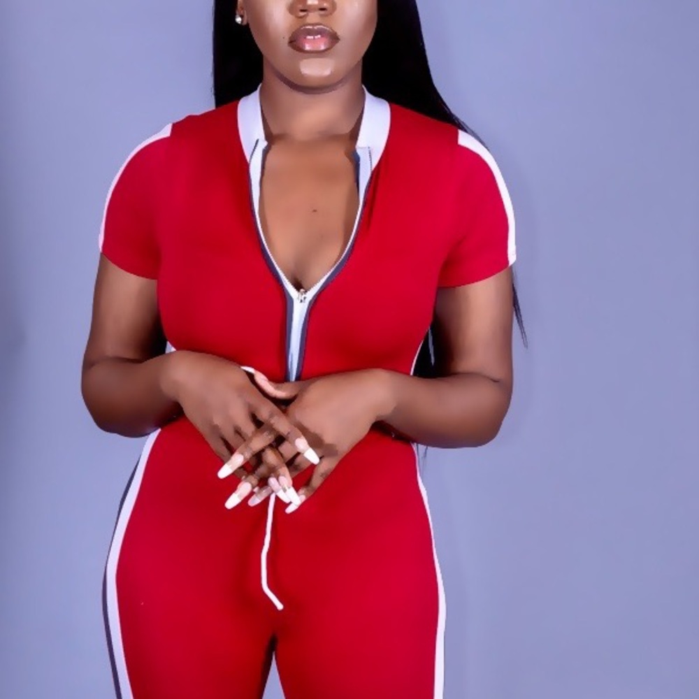 Two piece set legging and crop set.